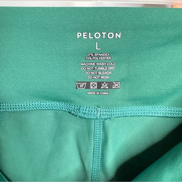 Peloton Emerald Green Scallop Leggings Activewear Large - Picture 8 of 8